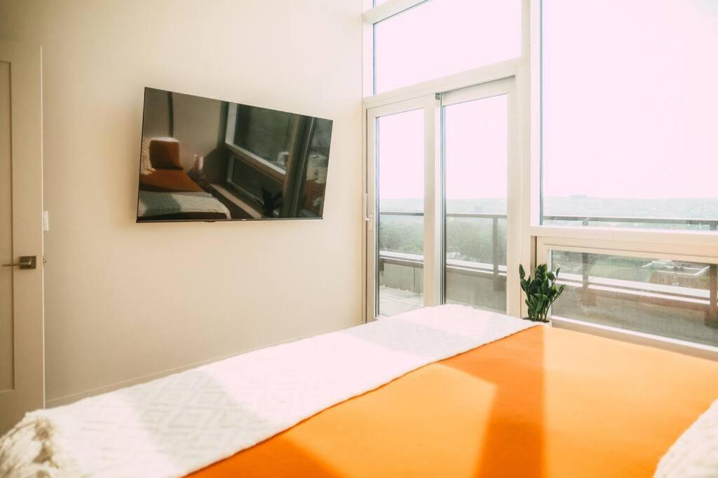 New - Luxury 2Br Penthouse Apt In Central هاليفاكس المظهر الخارجي الصورة